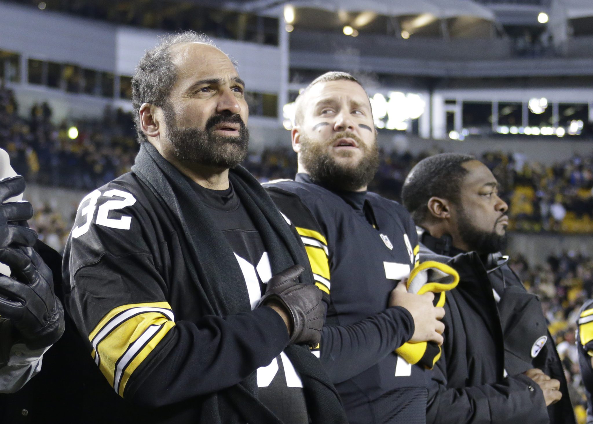 Steelers legends Ben Roethlisberger and Franco Harris