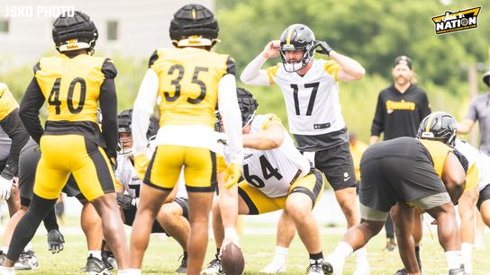 Steelers Skylar Thompson Steelers Skylar Thompson