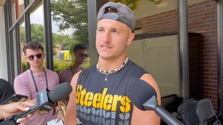 Steelers' Scotty Miller Admitted It's Surprising To See Aaron Rodgers Do What Fans Have Been Begging For (Steelers News). Photo by Steelers.com