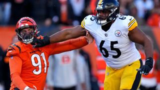Steelers' Dan Moore Jr. In Danger Of Another Underwhelming Outing Against The Bengals (Steelers News). Photo by USA Today