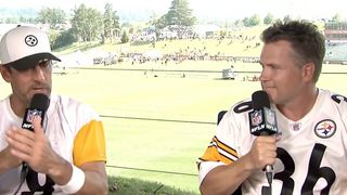 Steelers' Aaron Rodgers Has Direct Response To Terry Bradshaw: "Doesn't Know Me" (Steelers News). Photo by NFL Network