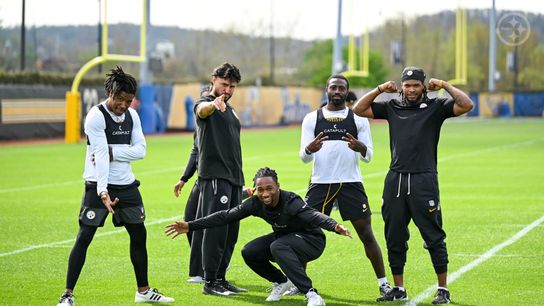 Steelers Fan Favorite Expected To Be Cut As Pair Of Surprise Roster Moves Are Predicted (Steelers News)