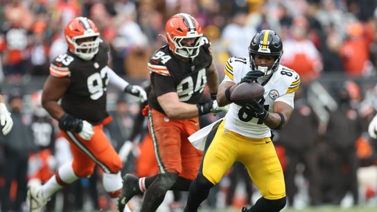 Omar Khan Repeatedly Dodges Questions About Steelers' Obvious Cap Casualty Jonnu Smith (Steelers News)