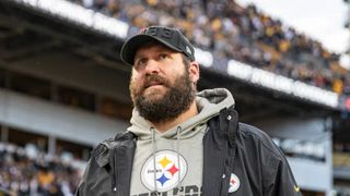 Steelers Great Ben Roethlisberger Gives Pittsburgh Advice On Aaron Rodgers Saga (Steelers News). Photo by Icon Sportswire / Getty Images