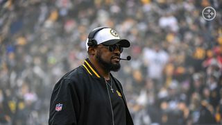 Former Steelers Tight End Shares Why Mike Tomlin’s Unique Sideline Antics Matter (Steelers News). Photo by Arron Anastasia / Pittsburgh Steelers