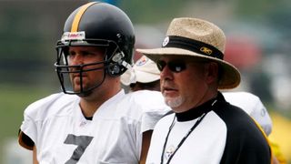 Former Steelers OC Bruce Arians Gives Hopeful Comments On Pittsburgh's Recent Surge (Steelers News). Photo by Gene J. Puskar / AP Photo