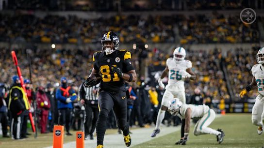 Steelers Jonnu Smith