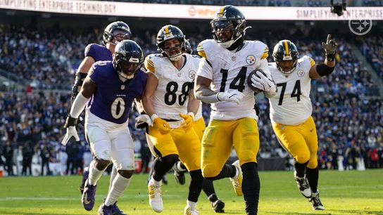 Steelers running back Kenneth Gainwell (14) during a regular season matchup between the Pittsburgh Steelers and Baltimore Ravens.