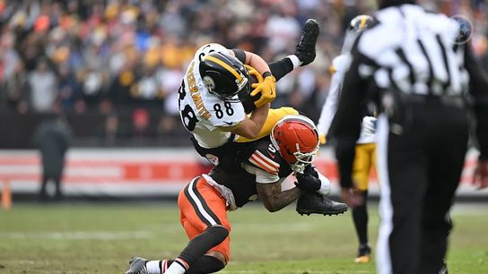 Steelers tight end Pat Freiermuth (88) during a regular season matchup between the Pittsburgh Steelers and Cleveland Browns.