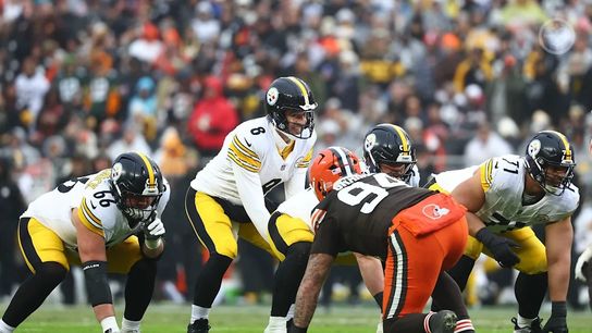 Steelers quarterback Aaron Rodgers (8) during a regular season matchup between the Pittsburgh Steelers and Cleveland Browns.
