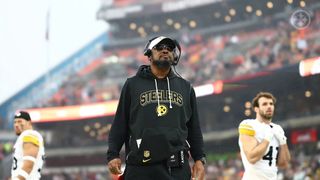 Steelers' Mike Tomlin Focused On Not Making Ravens Matchup Aaron Rodgers' Final Game (Steelers News). Photo by Jared Wickerham / Pittsburgh Steelers