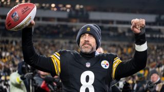 Steelers' Aaron Rodgers Opens Up About His Time In Pittsburgh After An Extremely Emotional 2025 Season (Steelers News). Photo by Michael Owens / Getty Images