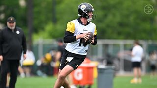 Steelers' Drew Allar Delivers Tremendous Message On Learning From Aaron Rodgers During Minicamp (Steelers News). Photo by Jordan Perez / Pittsburgh Steelers