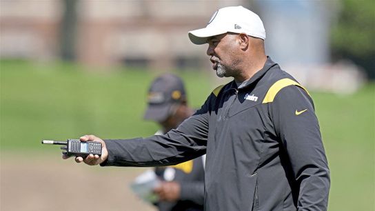 Steelers Allowing Important Defender To Leave In Free Agency Is Looking Like A Huge Mistake (Steelers News)