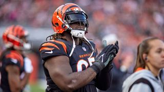 Steelers DL Larry Ogunjobi Could Make the Team Forget about Stephon Tuitt in 2022 Detailed The Athletic (Steelers News)