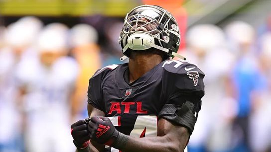 Steelers Still Connected To Big Name Former 1st Round Pick As Last Free Agent Move Of Offseason  (Steelers News)