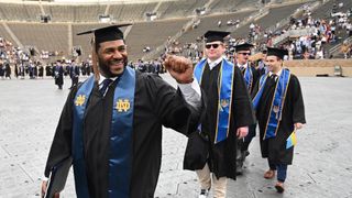 Steelers Legendary RB Jerome Bettis Gets 1 Step Closer To Son Jerome Bettis Jr. Joining His Alma Mater (Steelers News). Photo by Twitter: @NotreDame