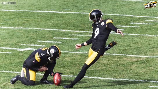 Steelers kicker Chris Boswell and holder Pressley Harvin III