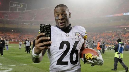 Cap Class: Le'Veon Bell and his Franchise Tag (NFL News)