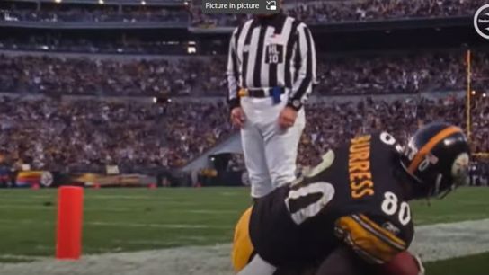 Steelers Plaxico Burress Scores Against Patriots