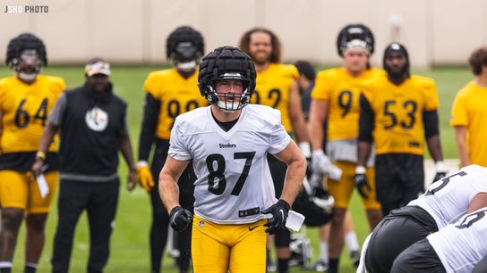 Steelers TE Kevin Rader