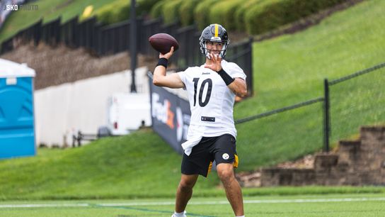 Pittsburgh Steelers quarterback, Mitch Trubisky (#10) throws a pass at training camp at Saint Vincent College in Latrobe, PA on July 28, 2022. | Twitter: @JSKO_PHOTO
