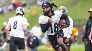Steelers, WR Diontae Johnson Still Far Apart In Negotiations; Likelihood Of An Agreement Before 2022 Opener "Slim" (Diontae Johnson News)