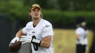 Steelers Offense Will Have An Added Dynamic In 2022, Whether It Be Kenny Pickett Or Mitch Trubisky At QB (Steelers News)