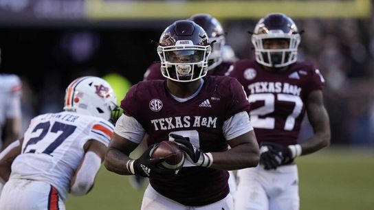 Steelers' DeMarvin Leal