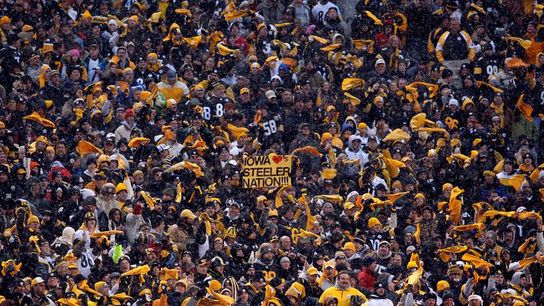 Steelers Crowd