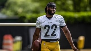 Steelers RB Najee Harris Now Says He Will Play In 2022 Without A Visor So He Can See Opponents Eyes (Analysis)