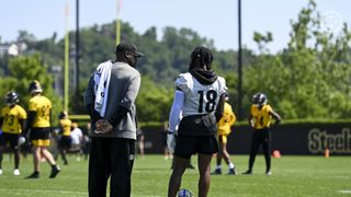 Steelers Should Get Ahead Of The Curve Once Again; Extend WR1 Diontae Johnson Before Other Elite WRs (Steelers News)