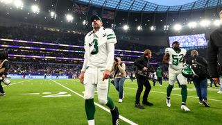 New Update Suggests Steelers May Soon Give Up On Aaron Rodgers (Steelers News). Photo by Shaun Brooks / Imagn Images
