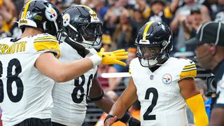 Steelers Could Ruin Any Chance Of Re-Signing Justin Fields By Insulting Him With 1 Specific Contract Detail (Steelers News). Photo by Stephen R. Sylvanie / Imagn Images