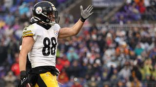 Steelers Insider Drops Bombshell That Links Aaron Rodgers To Pat Freiermuth Being Ignored In 2025 (Steelers News). Photo by Patrick Smith / Getty Images