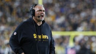 Steelers' 2-Time Super Bowl Champion Sends Fierce Warning To Offensive Line Coach Pat Meyer (Steelers News). Photo by Charles LeClaire / Imagn Images