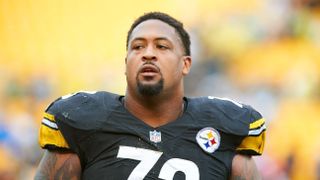 Steelers' Ramon Foster Gives An Insider Look At The Frenzied Thoughts In His Mind In The Last Moments Of Super Bowl XLV (Steelers News). Photo by ESPN