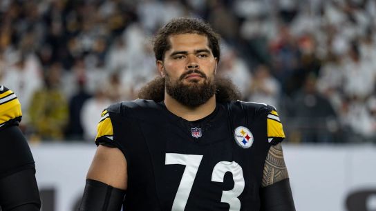 Steelers’ Strong Eye For Mid-Round Linemen Could Put Isaac Seumalo On The Bubble (Steelers News)