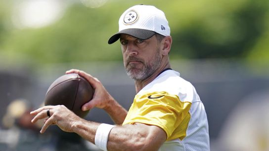 Steelers Are Growing Concerned Over Aaron Rodgers' Alarming Performance (Steelers News)
