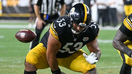 Steelers offensive lineman Kendrick Green has multiple mistakes in the first preseason game of 2023 Steelers offensive lineman Kendrick Green has multiple mistakes in the first preseason game of 2023