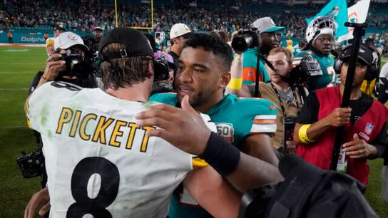 Pittsburgh Steelers Kenny Pickett Tua Tagovailoa Pittsburgh Steelers Kenny Pickett Tua Tagovailoa
