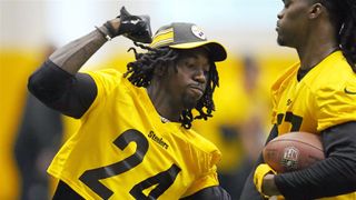 Clock Is Ticking For Steelers As Joey Porter Jr One Of Final 4 Rookies Unsigned (Steelers News). Photo by AP