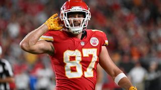 Chiefs' Travis Kelce Responds To Steelers Rookie Darnell Washington "Nah Man, I've Got To Put My ****ing Hand In The Ground" (Steelers News). Photo by Jason Behnken / AP Photo