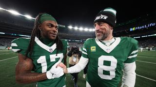Leak From Davante Adams Has Revealed New Information About The Steelers And Aaron Rodgers (Steelers News). Photo by Getty Images