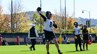 Steelers' Aaron Rodgers Genuinely Dissects Problem Facing The Pittsburgh Offense (Steelers News). Photo by Alysa Rubin / Pittsburgh Steelers
