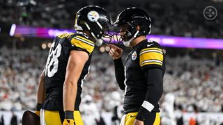 Steelers' Aaron Rodgers Has Quick Fix For Arthur Smith And The Offense Amidst Constant Struggles (Steelers News). Photo by Karl Roser / Pittsburgh Steelers