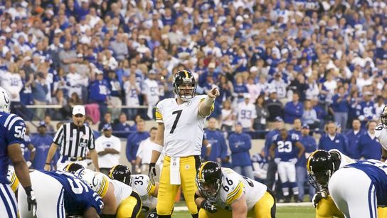 Former Pittsburgh Steelers quarterback, Ben Roethlisberger (7) prepares to take a snap against the Indianapolis Colts in 2006 during the AFC Divisional Round in Indianapolis, IN. Steelers Ben Roethlisberger