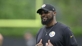 Steelers' Mike Tomlin Fully Embraces His Opportunity To Interact With Top Prospects At Senior Bowl (Steelers News). Photo by Charles LeClaire / USA TODAY Sports