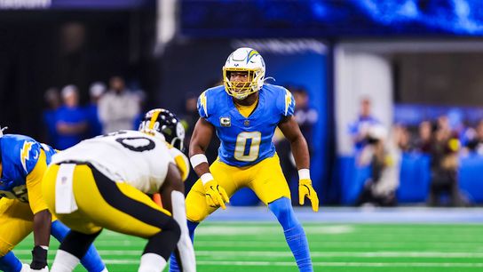 Chargers' Daiyan Henley Detailed Exactly How They Used Aaron Rodgers To Pick Apart The Steelers' Offense (Steelers News)