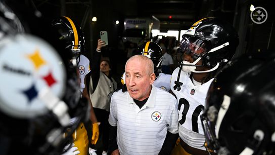 Steelers' Coaching Staff Completely Throws Shade At Veteran For Disastrous Play In Ireland (Steelers News)